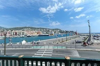 アパート ニースLe Splendida Harbor Viewアパートメント フランス